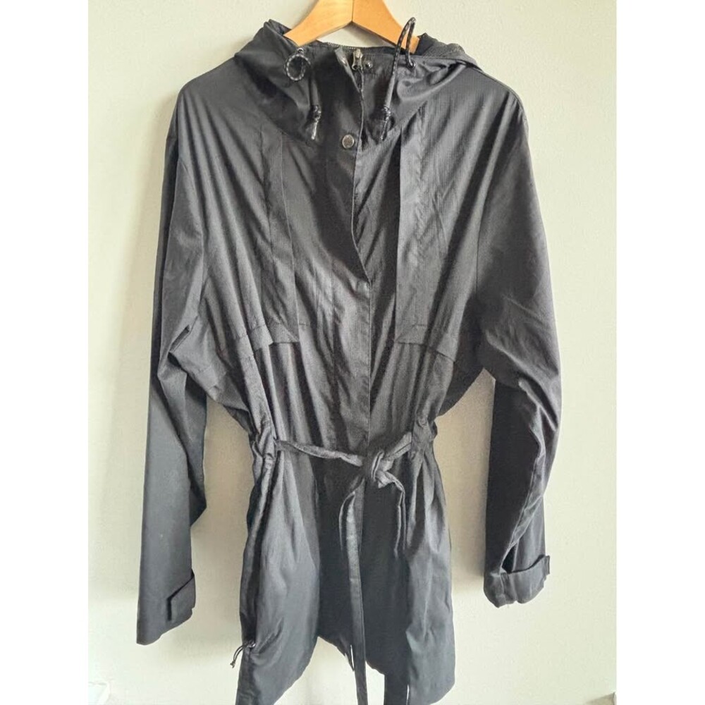Columbia Sportswear Women's Plus Size 2X Black Hooded Utility Rain Jacket Belted